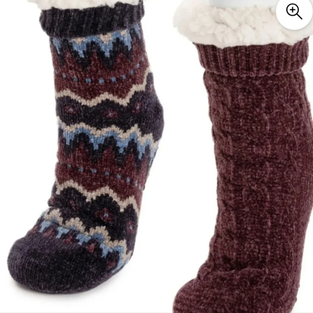 NWT- Muk Luks Womens Tall Ribbed-cuff Cabin Socks. Set Of 2 S/M   Shoe Size 5-7